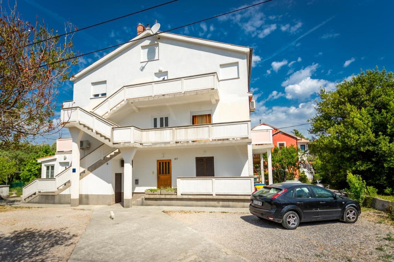 Apartmani Centar Palit Екстериор снимка