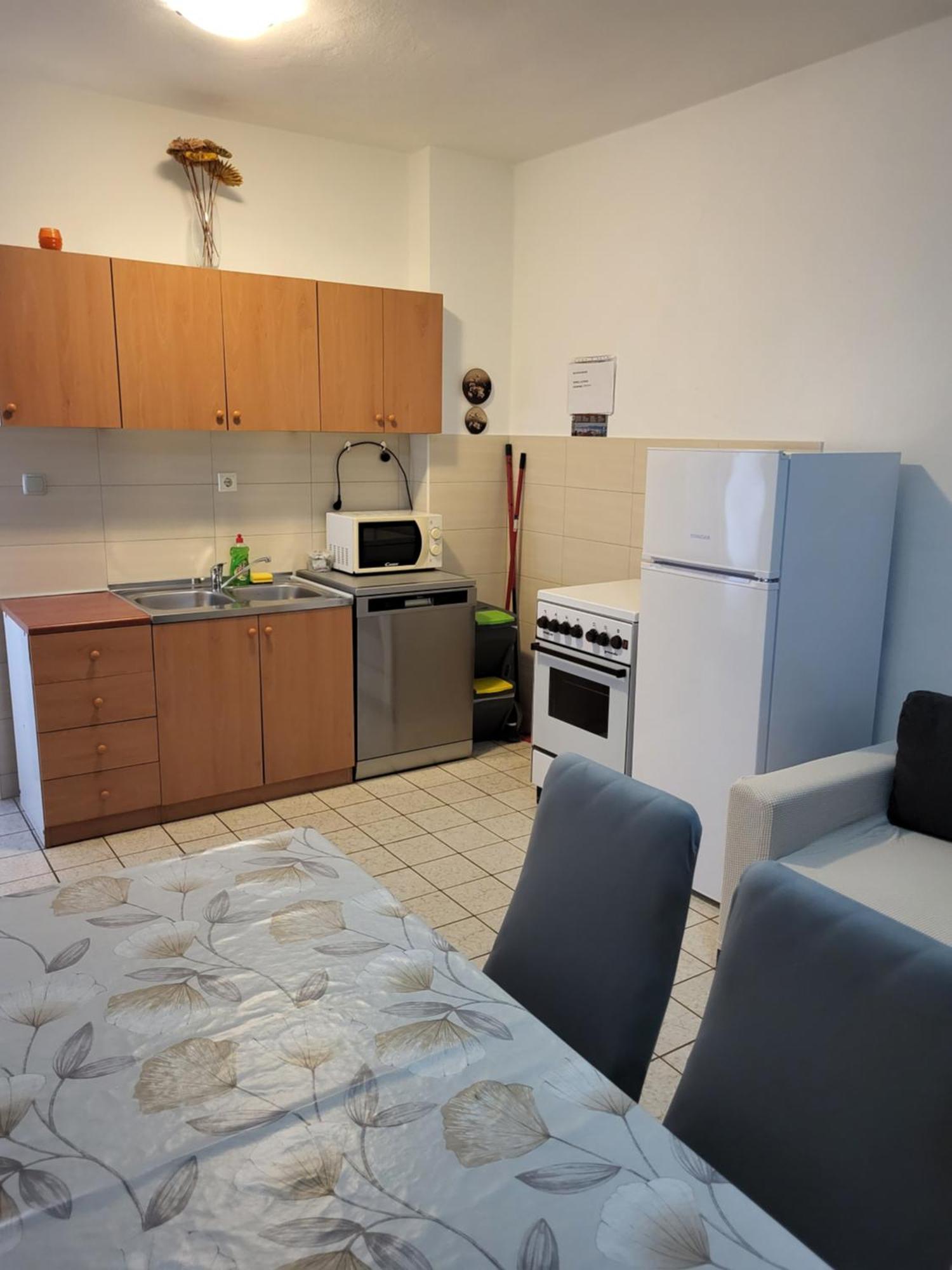 Apartmani Centar Palit Екстериор снимка