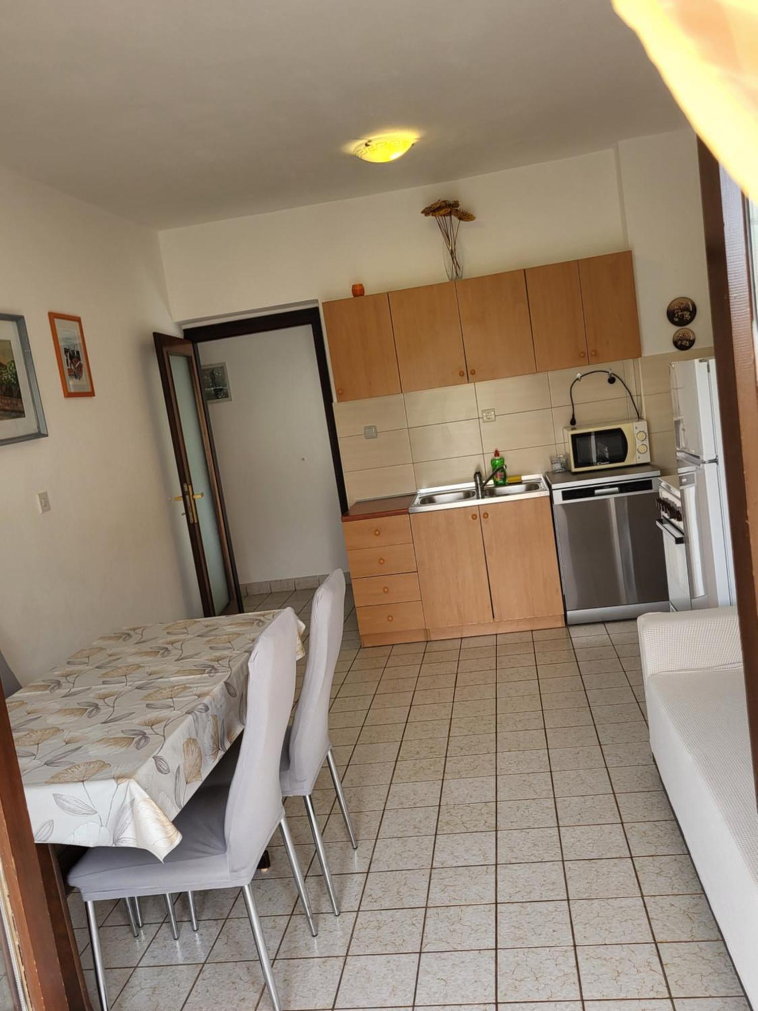 Apartmani Centar Palit Екстериор снимка